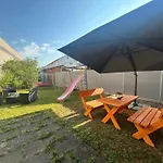 Ayna, Direkt An Der Schweizer Grenze