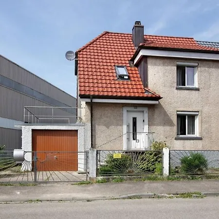 Ayna, Direkt An Der Schweizer Grenze