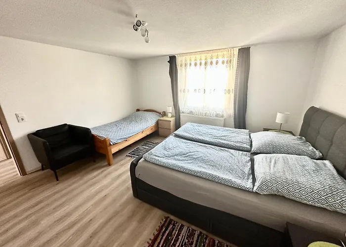 Ayna, Direkt An Der Schweizer Grenze